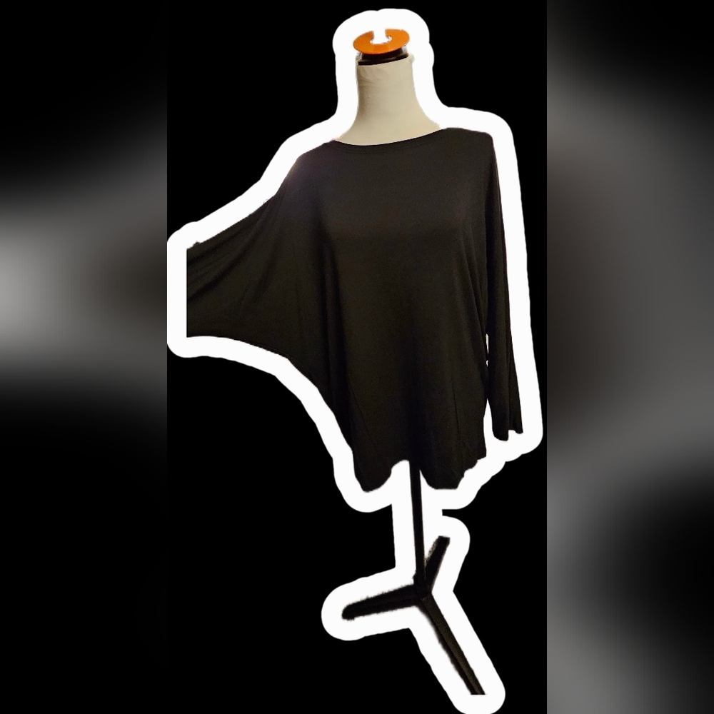 Tahari Elegant Black Blouse